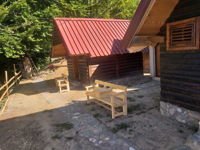 “RADOVIĆ“ RURAL HOUSEHOLD