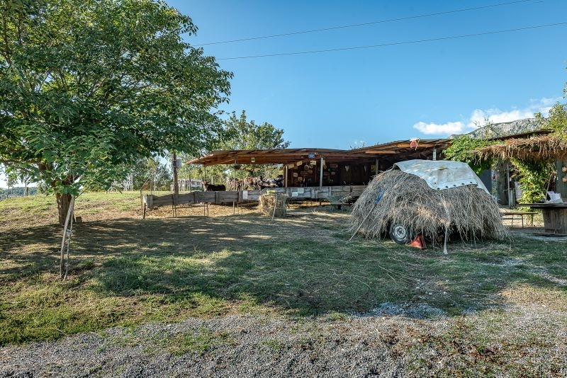 “FARMA MAGARACA MARTINIĆI” RURAL HOUSEHOLD