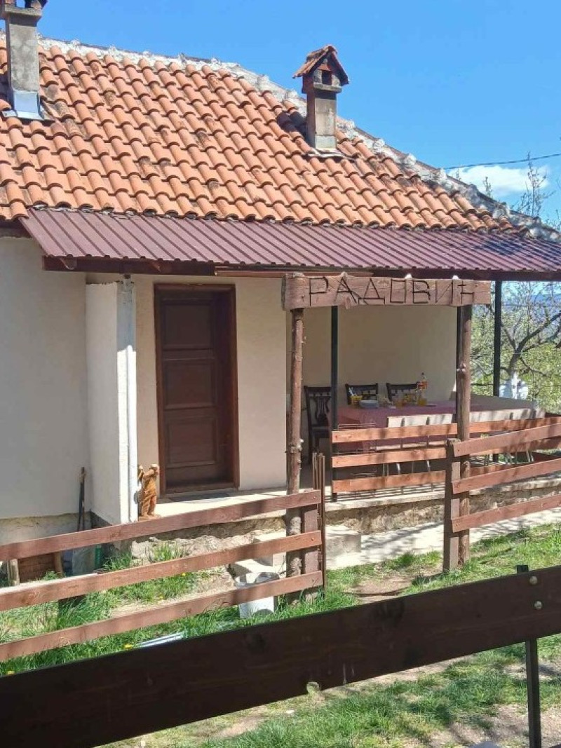 SEOSKO DOMAĆINSTVO "RADOVIĆ-VELIĐE" 1