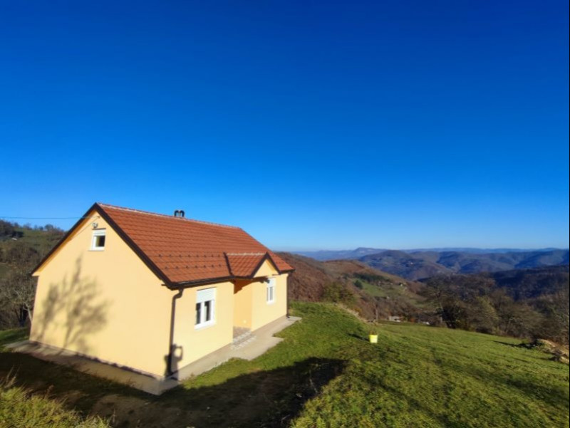 DORFHAUSHALT „KUĆA NA BRDU”