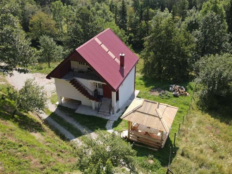 SEOSKO DOMAĆINSTVO "WOLF  APARTMENTS" 1
