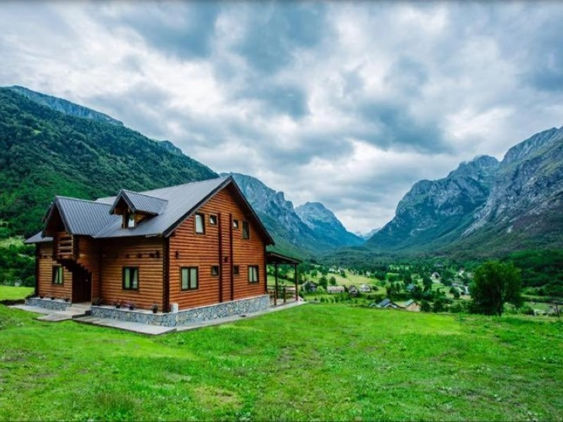 „MOONLIGHT HOUSE” RURAL HOUSEHOLD