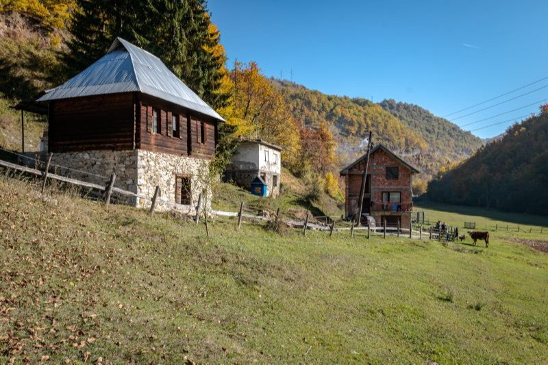 SEOSKO DOMAĆINSTVO „LUKE”