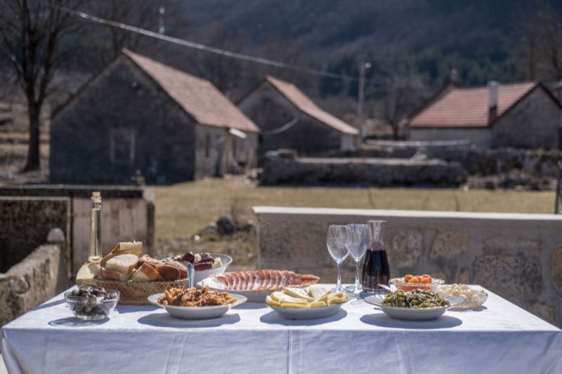 “TASTE OF MEMORY” RURAL HOUSEHOLD